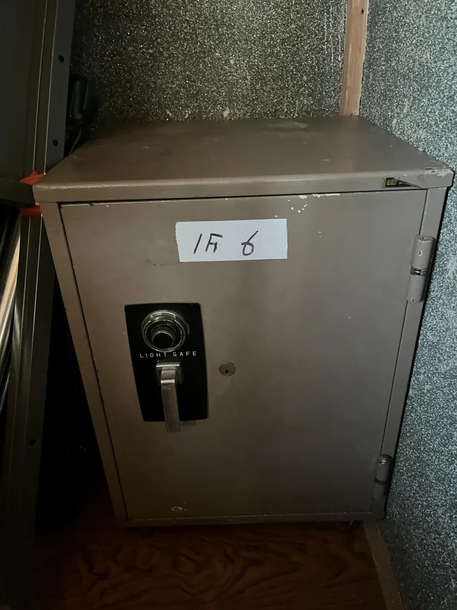 LIGHT SAFE業務用金庫 鍵・ダイヤル不明の非破壊解錠（札幌市西区）